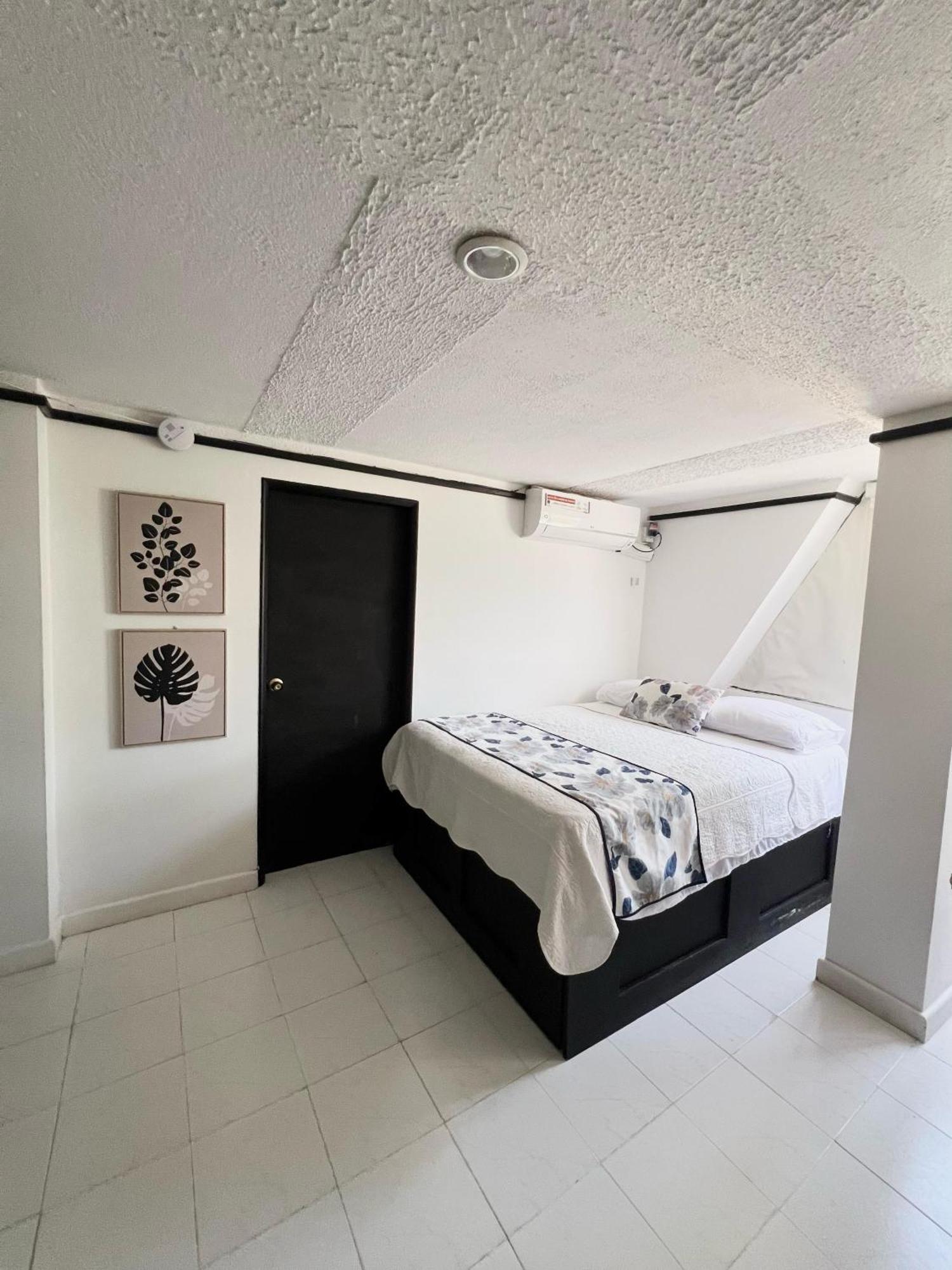 Casa-posada Camell Aparthotel *